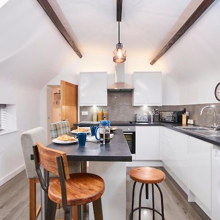The Nutcracker Suite - Self Check-In, Self-Catering Apartment For East Midlands Airport Kegworth Bagian luar foto