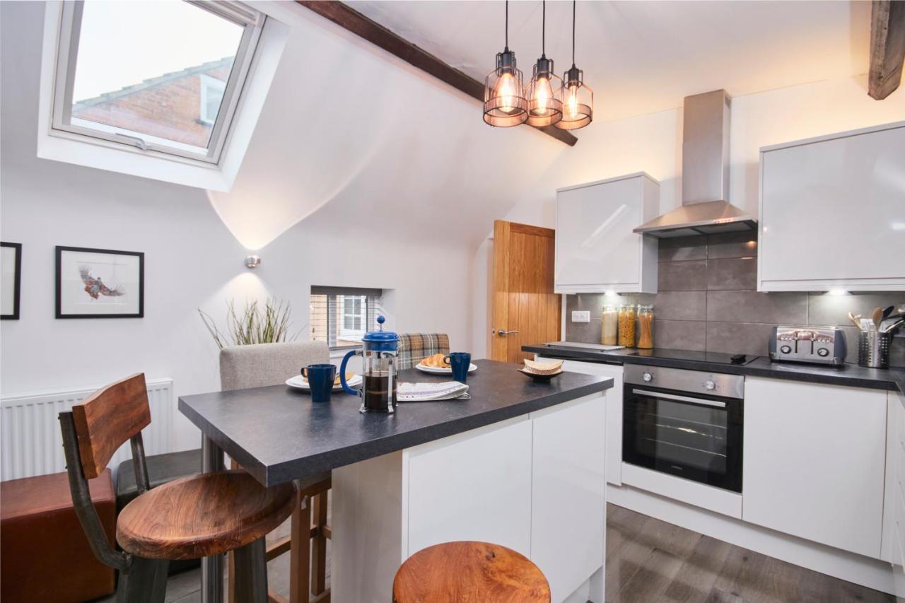 The Nutcracker Suite - Self Check-In, Self-Catering Apartment For East Midlands Airport Kegworth Bagian luar foto