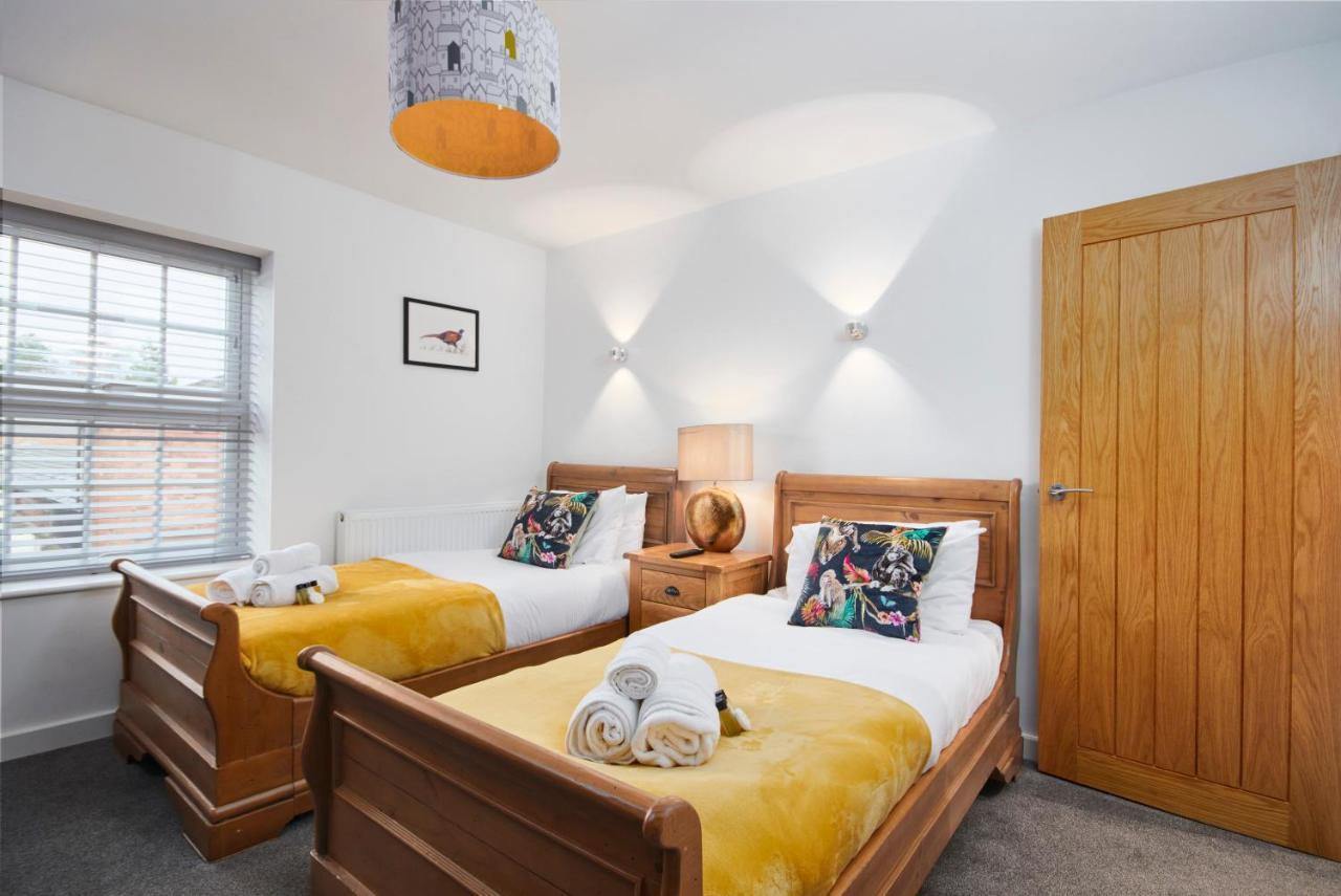 The Nutcracker Suite - Self Check-In, Self-Catering Apartment For East Midlands Airport Kegworth Bagian luar foto