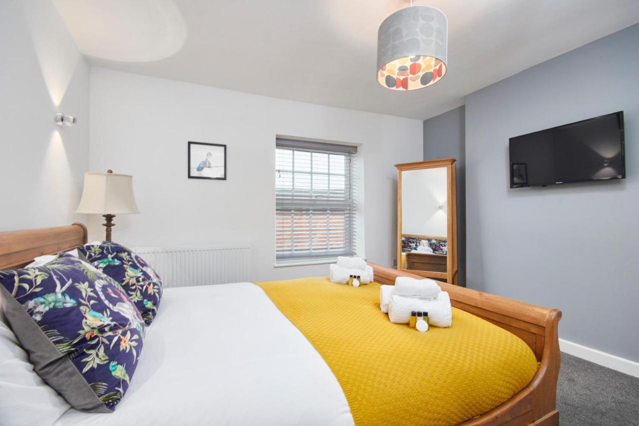 The Nutcracker Suite - Self Check-In, Self-Catering Apartment For East Midlands Airport Kegworth Bagian luar foto